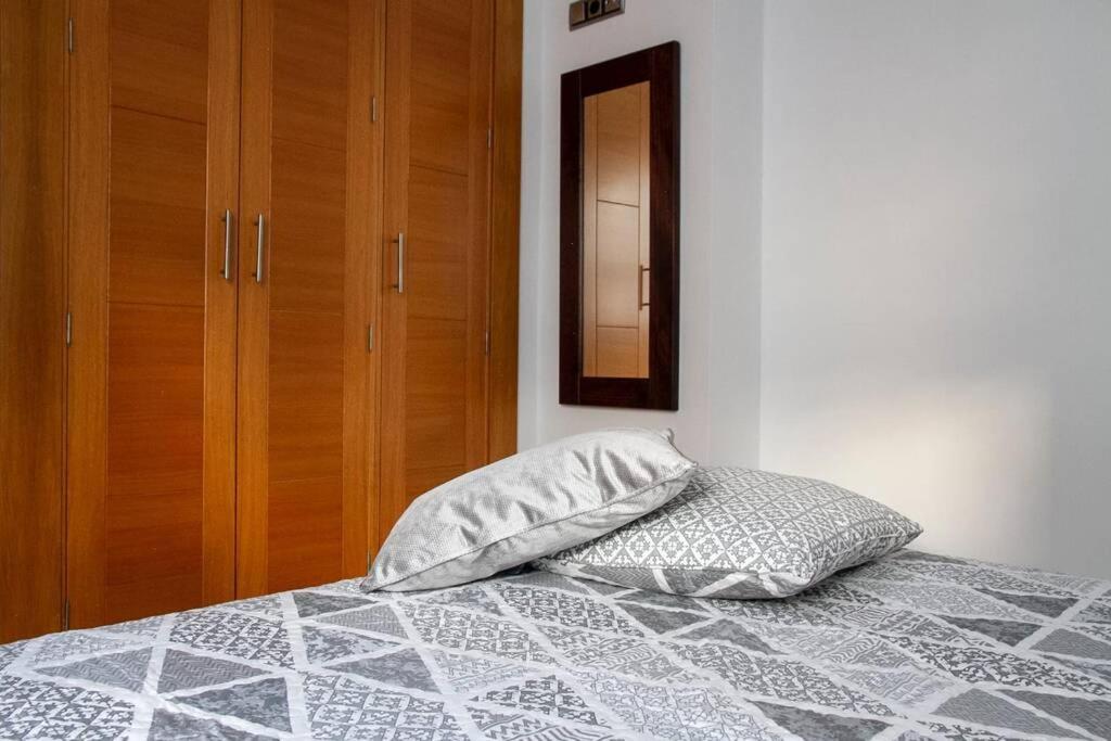 Penthouse Raggio Apartment Севиля Екстериор снимка