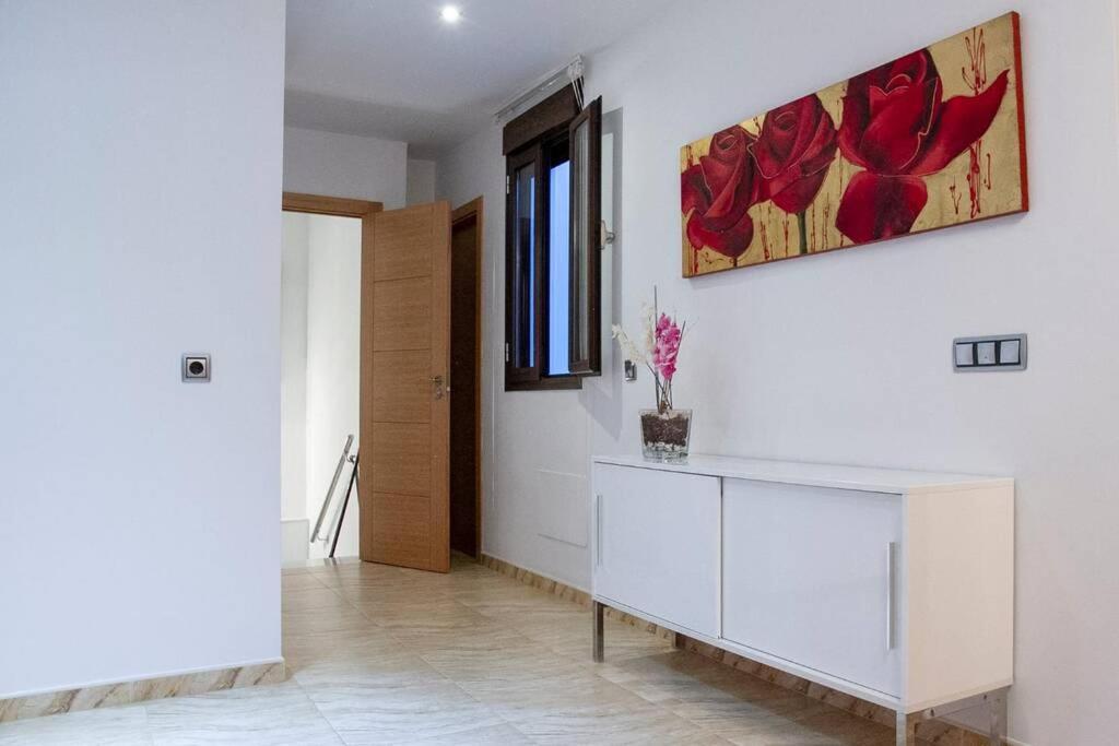 Penthouse Raggio Apartment Севиля Екстериор снимка