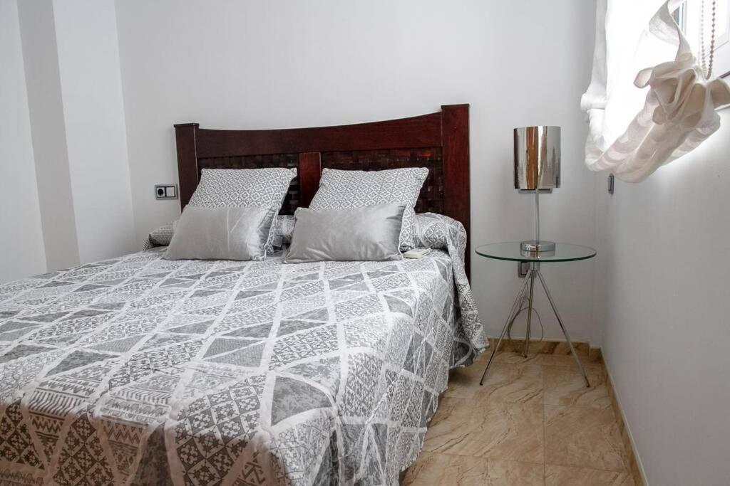 Penthouse Raggio Apartment Севиля Екстериор снимка